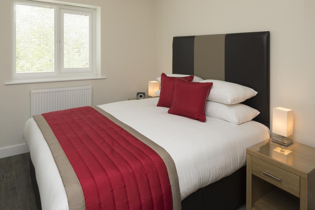 House Of Fisher - Beneficial House Bracknell Zimmer foto